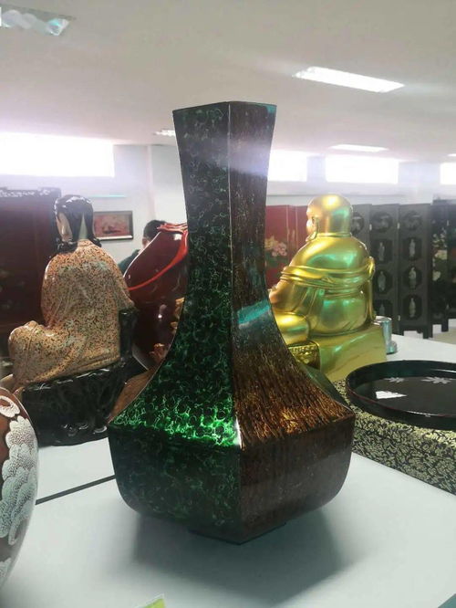 現(xiàn)場直擊 第六屆福州市工藝美術(shù)名藝人評選活動，三百余件工藝精品綻放光彩，彩燈制造技藝引人矚目